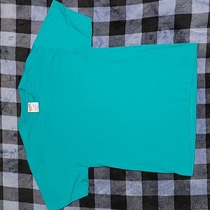 Vintage. Made in USA. NEVER-WORN. Hanes Heavyweight. Single-stitch. Large